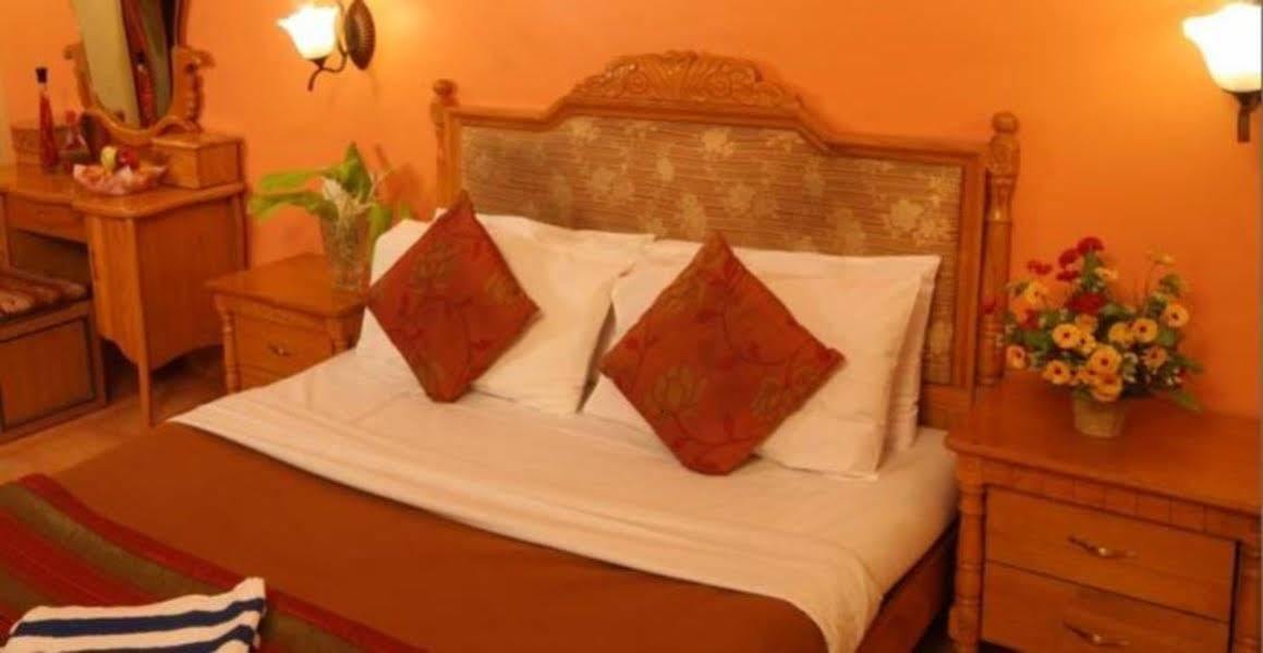 Horseland Hotel & Mountain Spa Matheran Zewnętrze zdjęcie
